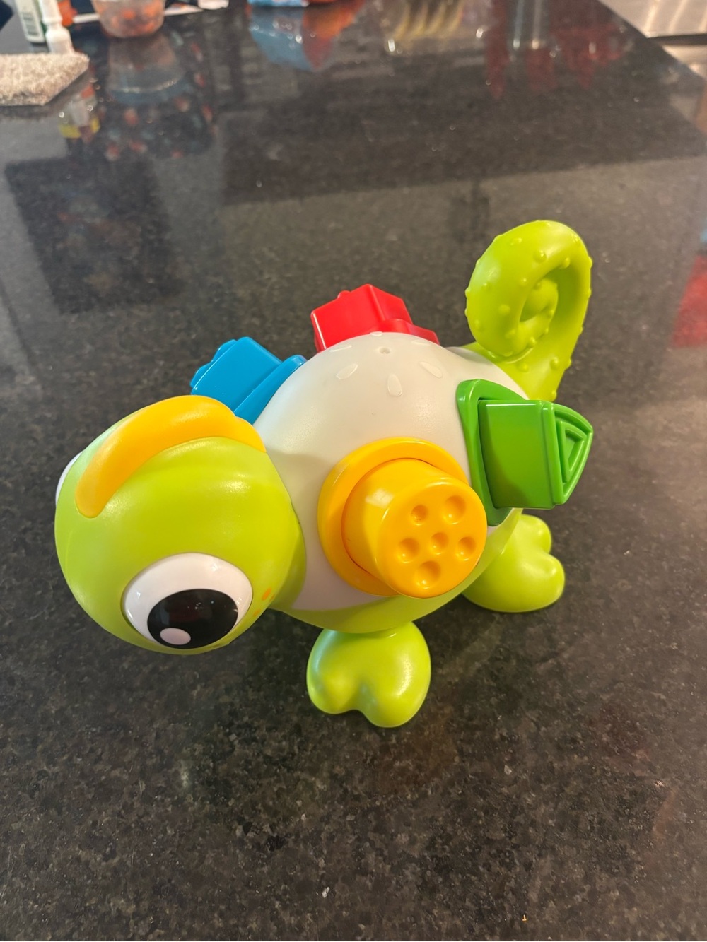 Infantino Leon the Sensory Chameleon